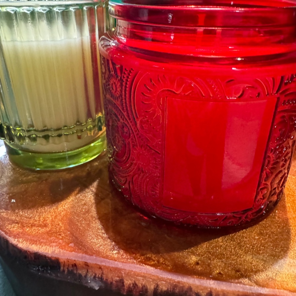 Red Embossed Red 10 ounce Jar with Tin Lid - Winter Cabin in the Woods
